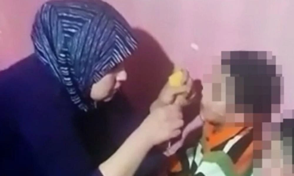 Τουρκία: Γονείς-τέρατα έκλειναν με ταινία το στόμα των παιδιών τους και τα έκαιγαν με αναπτήρα